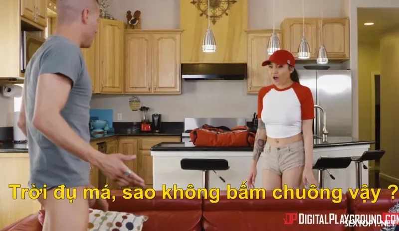 Nữ quản ngục và anh chàng cấp dưới số hưởng